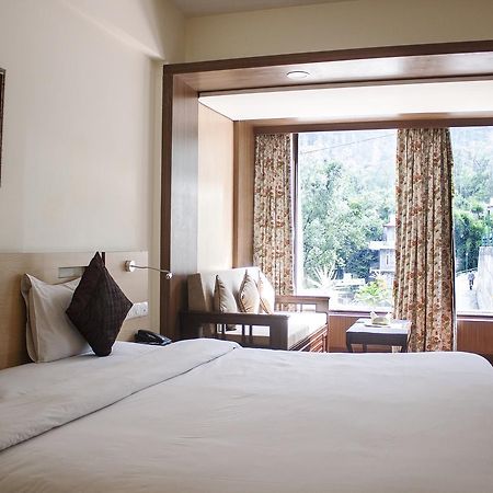 Savoy Greens Hotel Kasauli Exterior photo
