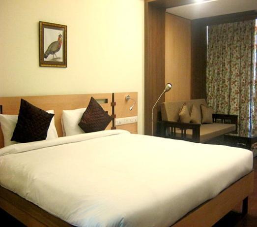Savoy Greens Hotel Kasauli Exterior photo